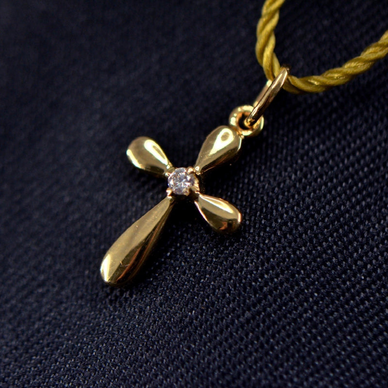 22K Yellow Gold Diamond Cross Pendant | Daily Wear Fine Jewellery