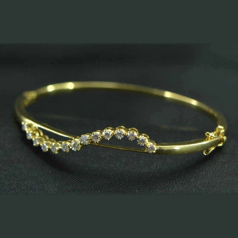 18K Yellow Gold Diamond Wave Bracelet | Festive Wear Fine Jewellery