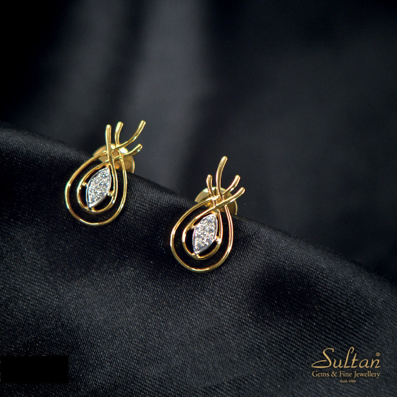 18K Earring Yellow Gold Diamond Earstud | Daily Wear Fine Jewellery