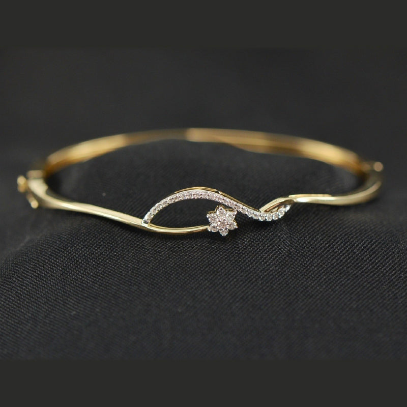 18K Yellow Gold Diamond Star motif Bracelet | Daily Wear Fine Jewellery