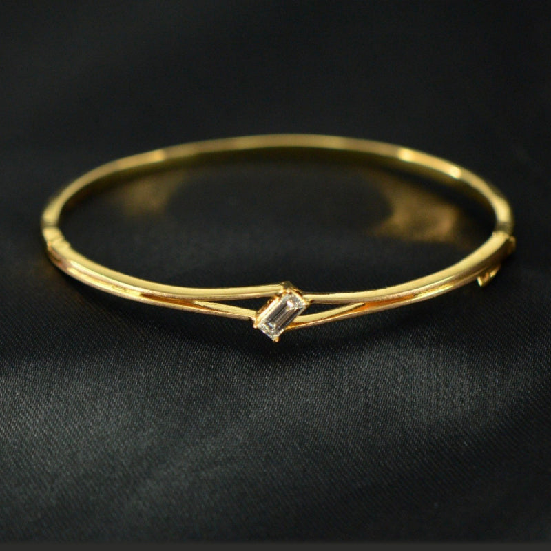 18K Yellow Gold Single Diamond Bracelet | Daily Wear Fine Jewellery